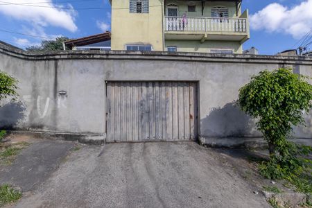 Fachada de casa à venda com 3 quartos, 273m² em Planalto, Belo Horizonte