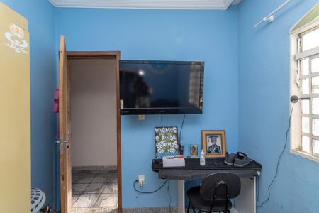 Casa à venda com 273m², 3 quartos e 4 vagas Casa à venda com 273m², 3 quartos e 4 vagasQuarto 2