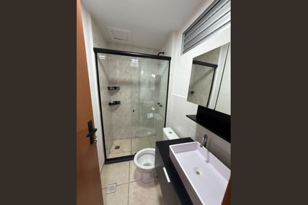 Apartamento para alugar com 45m², 2 quartos e 1 vaga Apartamento para alugar com 45m², 2 quartos e 1 vagaBanheiro
