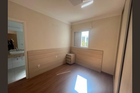 Casa de condomínio à venda com 234m², 3 quartos e 4 vagas