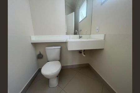 Casa de condomínio à venda com 234m², 3 quartos e 4 vagas