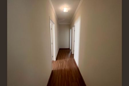 Casa de condomínio à venda com 234m², 3 quartos e 4 vagas