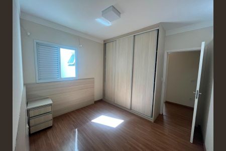 Casa de condomínio à venda com 234m², 3 quartos e 4 vagas