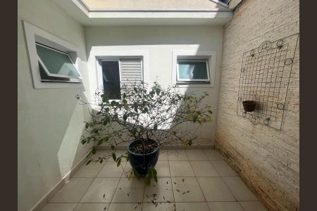 Casa de condomínio à venda com 234m², 3 quartos e 4 vagas