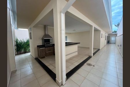 Casa de condomínio à venda com 234m², 3 quartos e 4 vagas