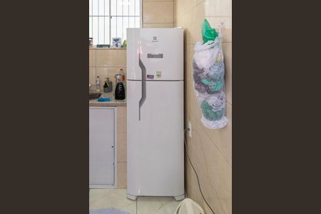 Casa para alugar com 40m², 1 quarto e 1 vaga Casa para alugar com 40m², 1 quarto e 1 vagaCozinha - Geladeira