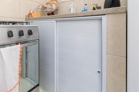 Casa para alugar com 40m², 1 quarto e 1 vaga Casa para alugar com 40m², 1 quarto e 1 vagaCozinha - Armários