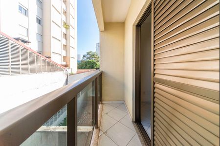 Apartamento para alugar com 140m², 2 quartos e 2 vagas Apartamento para alugar com 140m², 2 quartos e 2 vagasVaranda do Quarto 2