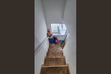 Casa para alugar com 80m², 2 quartos e 1 vaga Casa para alugar com 80m², 2 quartos e 1 vagaAcesso ao segundo andar