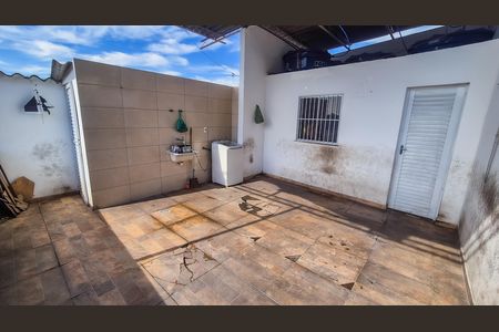 Casa para alugar com 80m², 2 quartos e 1 vaga Casa para alugar com 80m², 2 quartos e 1 vagaÁrea de Serviço