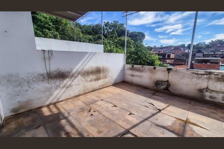 Casa para alugar com 80m², 2 quartos e 1 vaga Casa para alugar com 80m², 2 quartos e 1 vagaTerraço