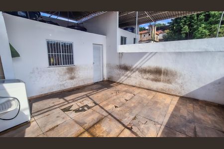 Casa para alugar com 80m², 2 quartos e 1 vaga Casa para alugar com 80m², 2 quartos e 1 vagaTerraço