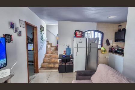 Sala de casa para alugar com 2 quartos, 80m² em Brás de Pina, Rio de Janeiro