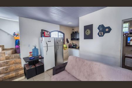 Casa para alugar com 80m², 2 quartos e 1 vaga Casa para alugar com 80m², 2 quartos e 1 vagaSala