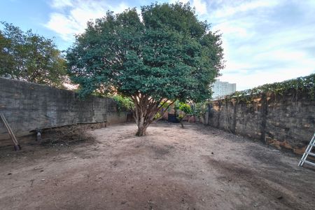 Casa à venda com 150m², 3 quartos e 4 vagasQuintal