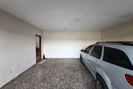 Casa à venda com 150m², 3 quartos e 4 vagasQuintal - Garagem