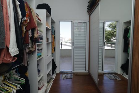 Quarto 1 (Closet) de casa para alugar com 4 quartos, 180m² em Jardim da Gloria, São Paulo