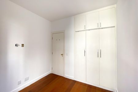 Apartamento para alugar com 95m², 3 quartos e 2 vagas Apartamento para alugar com 95m², 3 quartos e 2 vagasQuarto 3