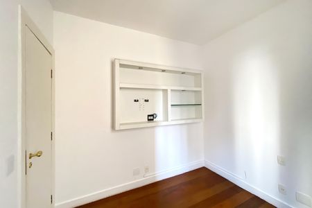 Apartamento para alugar com 95m², 3 quartos e 2 vagas Apartamento para alugar com 95m², 3 quartos e 2 vagasQuarto 2