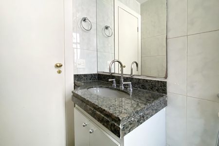 Apartamento para alugar com 95m², 3 quartos e 2 vagas Apartamento para alugar com 95m², 3 quartos e 2 vagasBanheiro