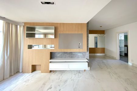 Apartamento para alugar com 95m², 3 quartos e 2 vagas Apartamento para alugar com 95m², 3 quartos e 2 vagasSala
