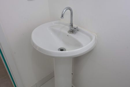 Apartamento para alugar com 44m², 2 quartos e sem vagaBanheiro