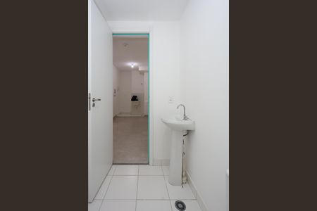 Apartamento para alugar com 44m², 2 quartos e sem vagaBanheiro