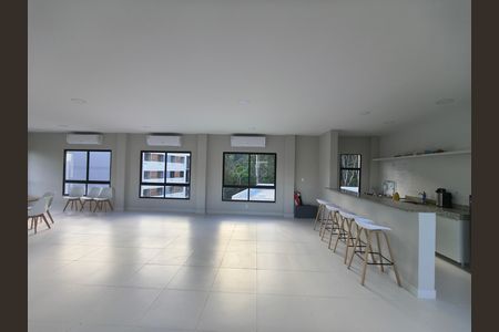 Apartamento para alugar com 46m², 2 quartos e sem vagaÁrea externa