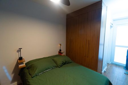 Suite de apartamento à venda com 1 quarto, 40m² em Vila Fachini, São Paulo
