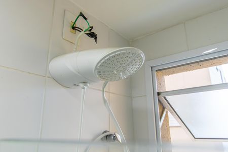Banheiro de apartamento para alugar com 2 quartos, 48m² em Chácara Granja Velha, Cotia