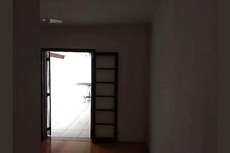 Casa à venda com 200m², 3 quartos e 2 vagas