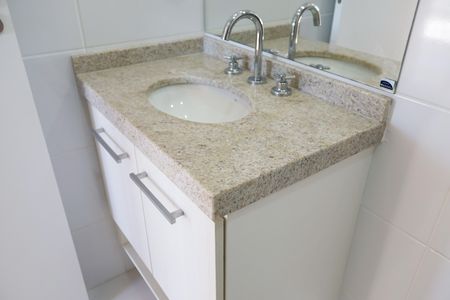 Apartamento para alugar com 55m², 2 quartos e 1 vaga Apartamento para alugar com 55m², 2 quartos e 1 vagaBanheiro