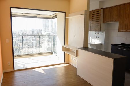 sala de apartamento para alugar com 2 quartos, 55m² em Vila Yara, Osasco