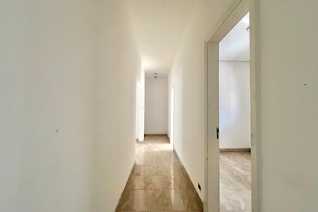 Corredor de casa à venda com 3 quartos, 116m² em Parque Jabaquara, São Paulo