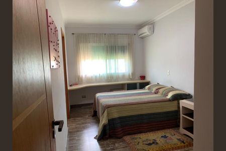 Foto 04 de casa de condomínio à venda com 4 quartos, 307m² em Alphaville, Santana de Parnaíba