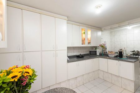 Casa à venda com 150m², 2 quartos e 2 vagasCopa e Cozinha 