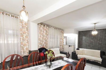 Sala  de casa à venda com 2 quartos, 150m² em Parque Edu Chaves, São Paulo