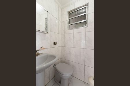 Casa à venda com 150m², 2 quartos e 2 vagasLavabo