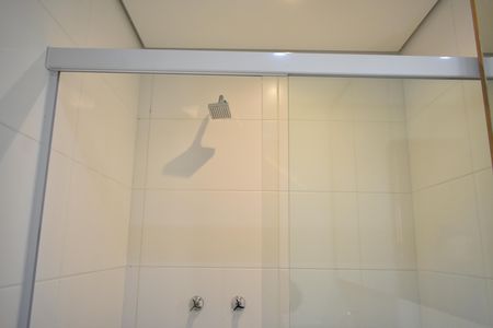 Banheiro Social de apartamento para alugar com 2 quartos, 54m² em São Judas, São Paulo