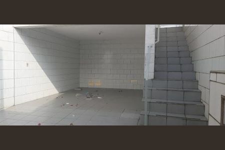 Casa à venda com 2 quartos, 125m² em Pestana, Osasco