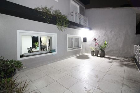 Varanda de casa à venda com 3 quartos, 300m² em Vila Lageado, São Paulo