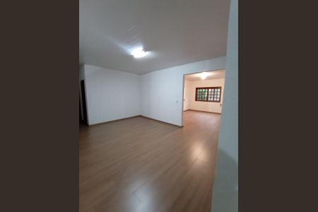 Sala de casa para alugar com 3 quartos, 180m² em Uberaba, Curitiba