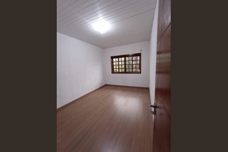 Quarto de casa para alugar com 3 quartos, 180m² em Uberaba, Curitiba