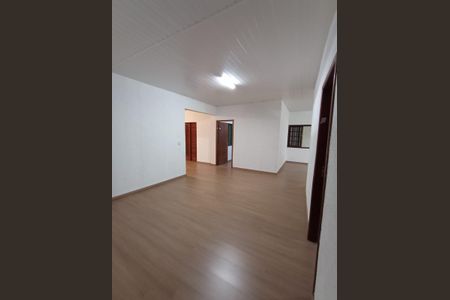 Sala de casa para alugar com 3 quartos, 180m² em Uberaba, Curitiba
