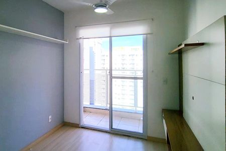 Sala  de apartamento para alugar com 2 quartos, 42m² em Santo Cristo, Rio de Janeiro