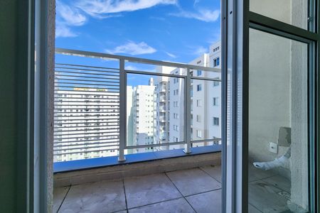 Varanda  de apartamento para alugar com 2 quartos, 42m² em Santo Cristo, Rio de Janeiro