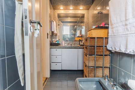 Apartamento à venda com 160m², 3 quartos e 2 vagas Apartamento à venda com 160m², 3 quartos e 2 vagasBanheiro da Suíte