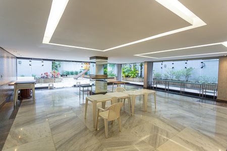 Apartamento à venda com 160m², 3 quartos e 2 vagas Apartamento à venda com 160m², 3 quartos e 2 vagasÁrea comum - Salão de festas