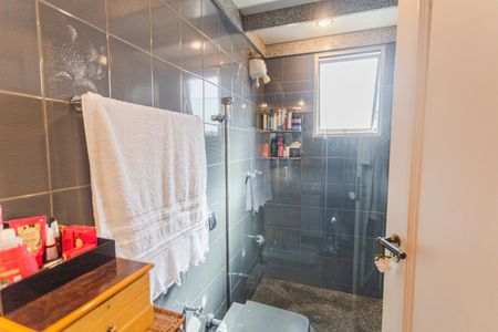 Apartamento à venda com 160m², 3 quartos e 2 vagas Apartamento à venda com 160m², 3 quartos e 2 vagasBanheiro da Suíte