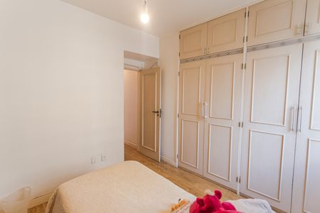 Apartamento à venda com 160m², 3 quartos e 2 vagas Apartamento à venda com 160m², 3 quartos e 2 vagasQuarto 3